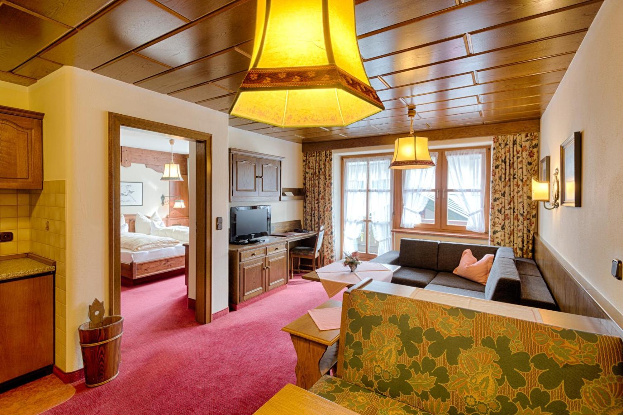 Hotel Zur Post ルーポルディング エクステリア 写真