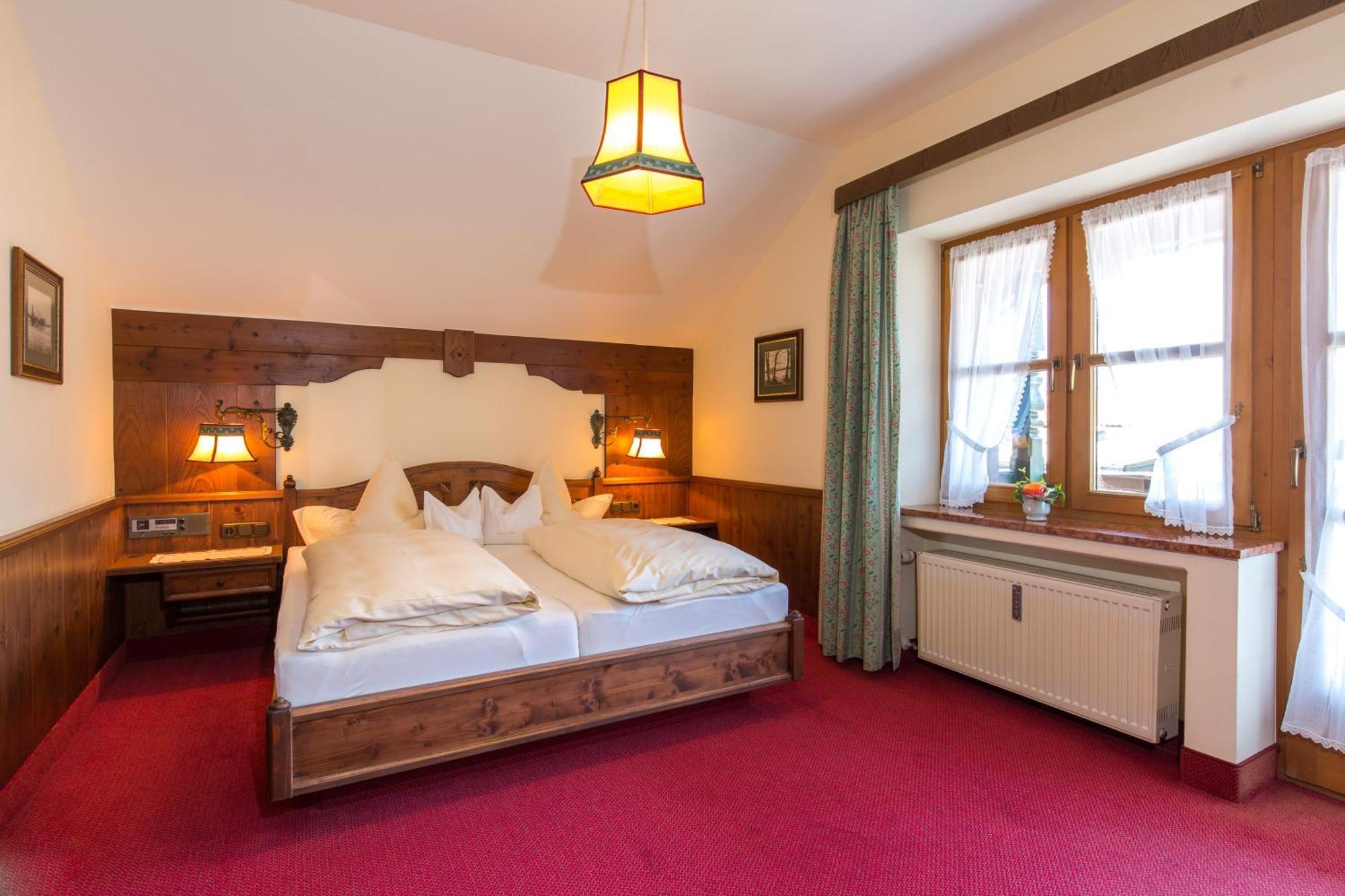 Hotel Zur Post ルーポルディング エクステリア 写真